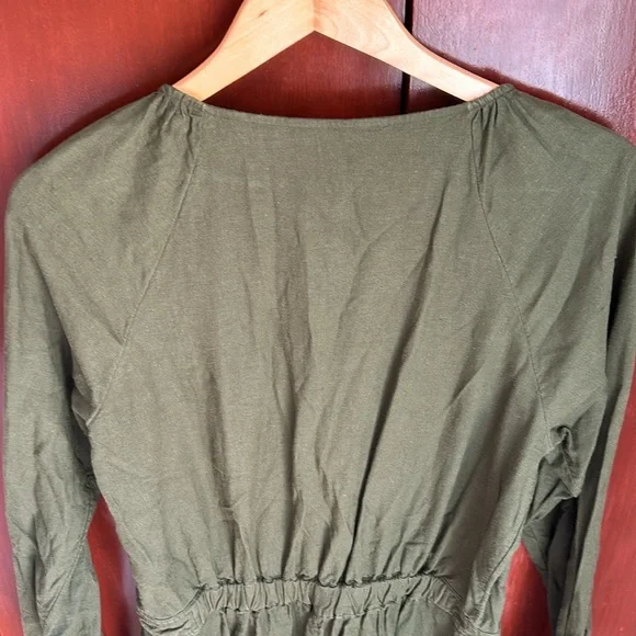 Banana Republic Linen Romper. - Picture 3 of 4